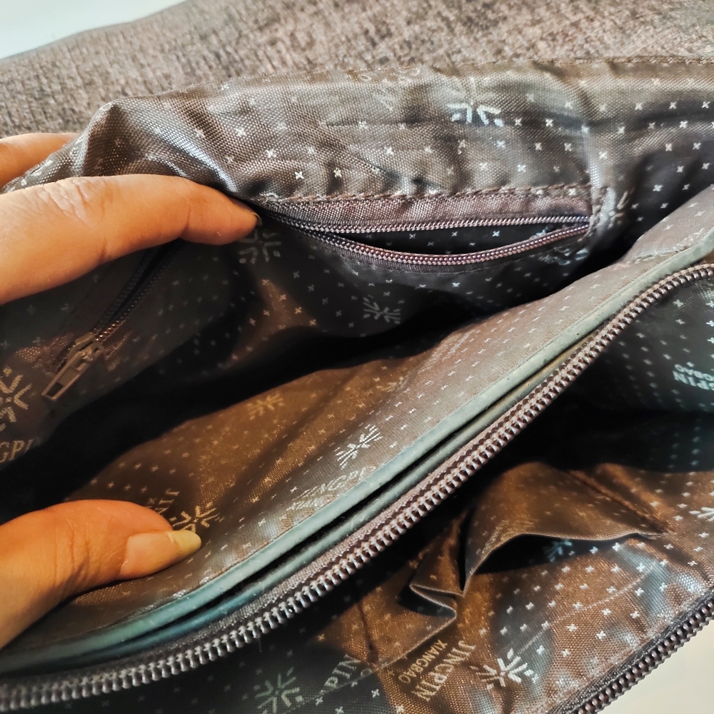 zingpin sling bag - Picture 7 of 14
